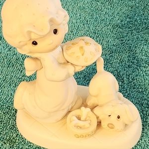 Precious Moments-"Stopping over for Christmas "